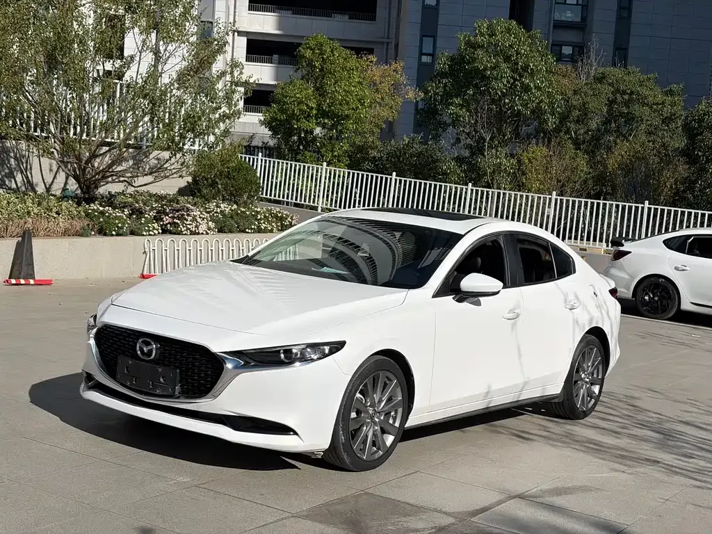 2021 Mazda 3 2.0L AT
