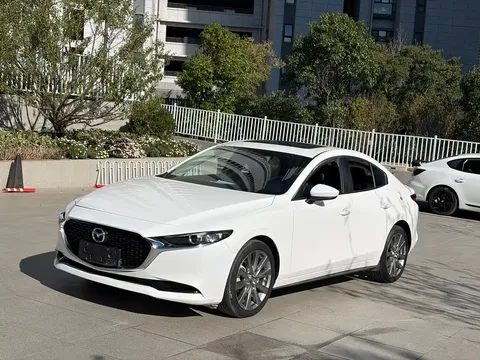 2021 Mazda 3 2.0L AT