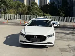 2021 Mazda 3 2.0L AT, белый — фото 2