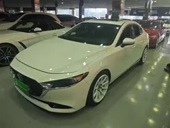2022 Mazda 3 2.0L AT, белый — фото 1