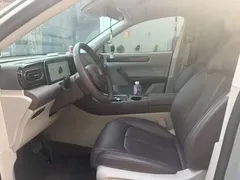 2024 Leapmotor C11 EREV 300 Premium — фото 5