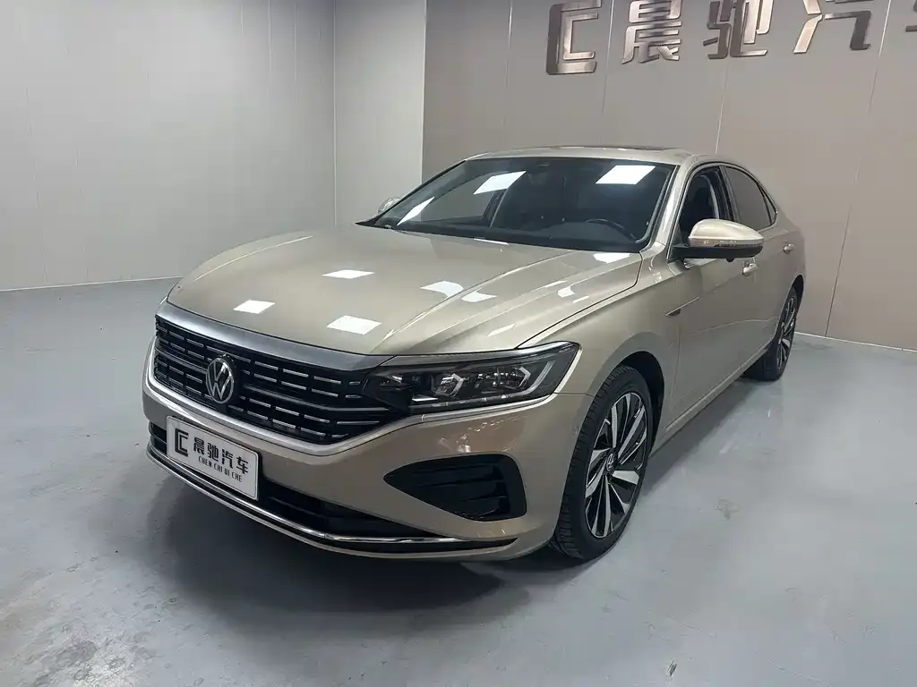 2022 Volkswagen Passat 330TSI Luxury