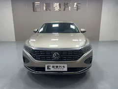 2022 Volkswagen Passat 330TSI Luxury — фото 2