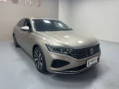 2022 Volkswagen Passat 330TSI Luxury — фото 3