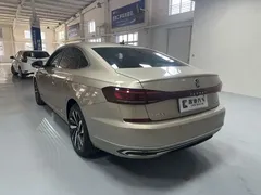 2022 Volkswagen Passat 330TSI Luxury — фото 6