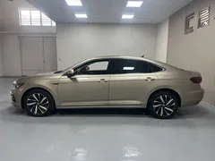 2022 Volkswagen Passat 330TSI Luxury — фото 7