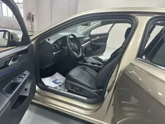 2022 Volkswagen Passat 330TSI Luxury — фото 10