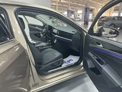 2022 Volkswagen Passat 330TSI Luxury — фото 12