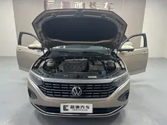 2022 Volkswagen Passat 330TSI Luxury — фото 16