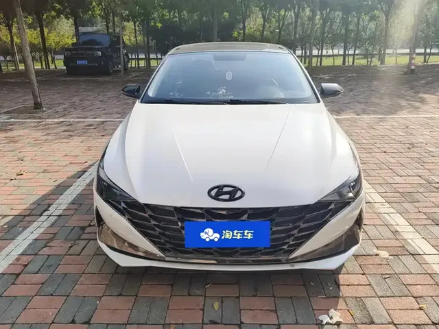 2022 Hyundai Elantra 1.5L CVT GLX Elite