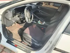 2022 Hyundai Elantra 1.5L CVT GLX Elite, белый — фото 9