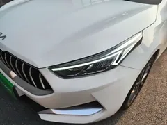 2021 Kia Cerato 1.5L CVT Fashion, белый — фото 24