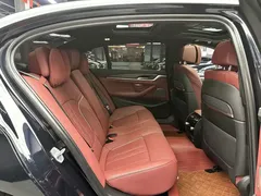 2023 BMW 5 Series 530Li Premium M Sport Package, чёрный — фото 5