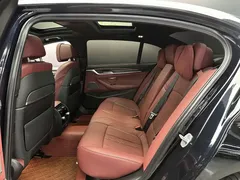 2023 BMW 5 Series 530Li Premium M Sport Package, чёрный — фото 8