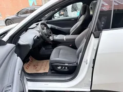 2025 Xiaomi YU7 4WD Pro, белый — фото 4