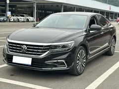 2021 Volkswagen Passat 330TSI Luxury, чёрный — фото 1