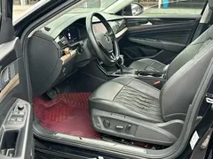 2021 Volkswagen Passat 330TSI Luxury, чёрный — фото 4