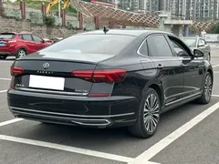 2021 Volkswagen Passat 330TSI Luxury, чёрный — фото 9