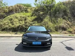 2023 Volkswagen Magotan 330TSI DCT Luxury, чёрный — фото 2