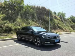 2023 Volkswagen Magotan 330TSI DCT Luxury, чёрный — фото 3