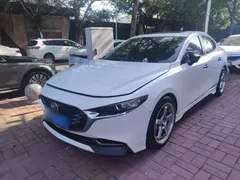 2021 Mazda 3 2.0L AT, белый — фото 1