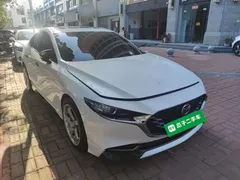 2021 Mazda 3 2.0L AT, белый — фото 4