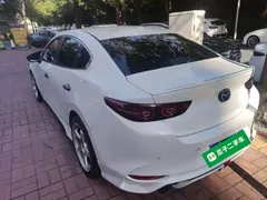 2021 Mazda 3 2.0L AT, белый — фото 5