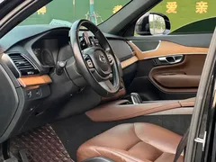 2021 Volvo XC90 7-seat, чёрный — фото 5