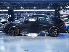 2021 Audi RS Q8 4.0T, чёрный — фото 3