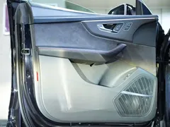 2021 Audi RS Q8 4.0T, чёрный — фото 13