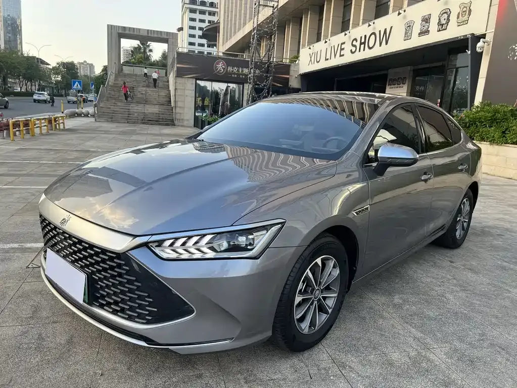 2024 BYD Qin PLUS Honor DM-i PHEV 55km Leading