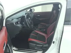 2021 Toyota Corolla Hybrid 1.8L E-CVT Elite, белый — фото 9