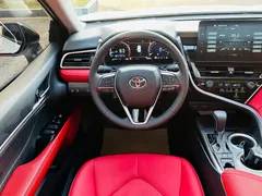 2023 Toyota Camry 2.5S Fashion, белый — фото 21
