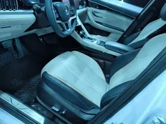 2021 BYD Song PLUS DM-i PHEV 110KM Flagship Plus 5G, белый — фото 9