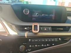 2021 Lexus ES 200 Excellence — фото 13