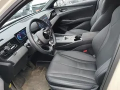 2024 BYD Seal 06 DM-i PHEV 120km Premium, белый — фото 15