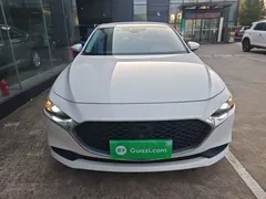 2021 Mazda 3 2.0L AT, белый — фото 3