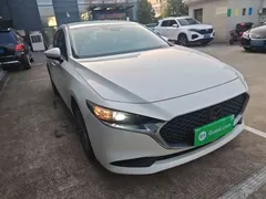 2021 Mazda 3 2.0L AT, белый — фото 4