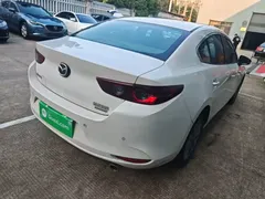 2021 Mazda 3 2.0L AT, белый — фото 7