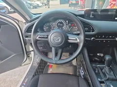 2021 Mazda 3 2.0L AT, белый — фото 11