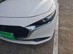 2021 Mazda 3 2.0L AT, белый — фото 24