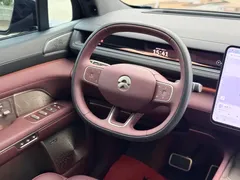 2026 Nio ES8 6-seat Executive Luxury, чёрный — фото 11