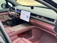 2026 Nio ES8 6-seat Executive Luxury, чёрный — фото 16