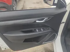 2021 Geely Emgrand UP 1.5L MT Luxury, белый — фото 7
