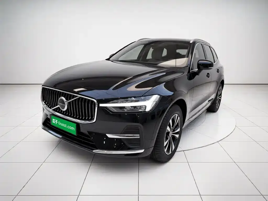 2023 Volvo XC60 4WD Luxury