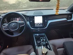 2023 Volvo XC60 4WD Luxury, чёрный — фото 13
