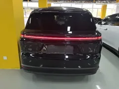 2025 Li Auto i8 Standard, чёрный — фото 6