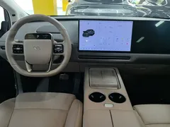 2025 Li Auto i8 Standard, чёрный — фото 10