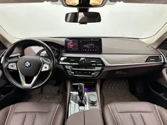 2021 BMW 5 Series 530Li Leading Luxury Package, чёрный — фото 10