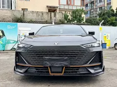 2022 Changan UNI-V 1.5T Sport — фото 2